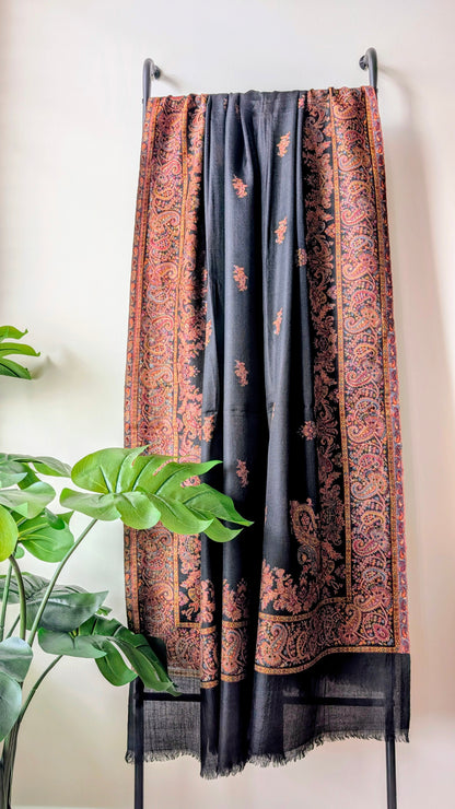 Unisex Pashmina Kani Shawl in Black