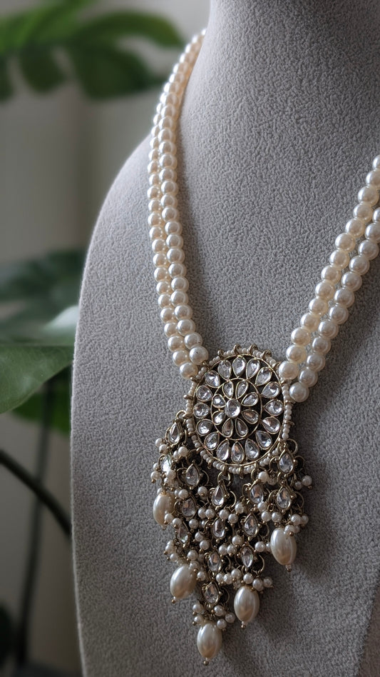 Medium Length Pearl Kundan Necklace