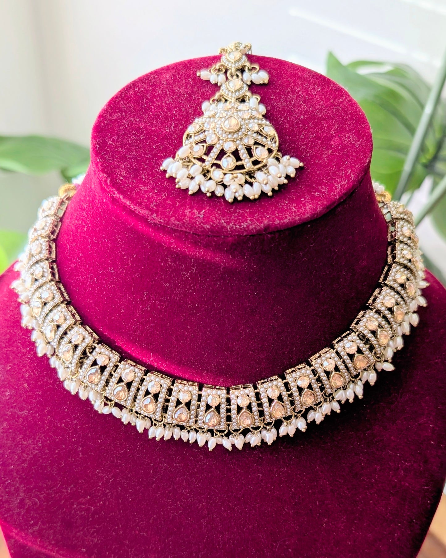 Devika Jadau Choker Necklace