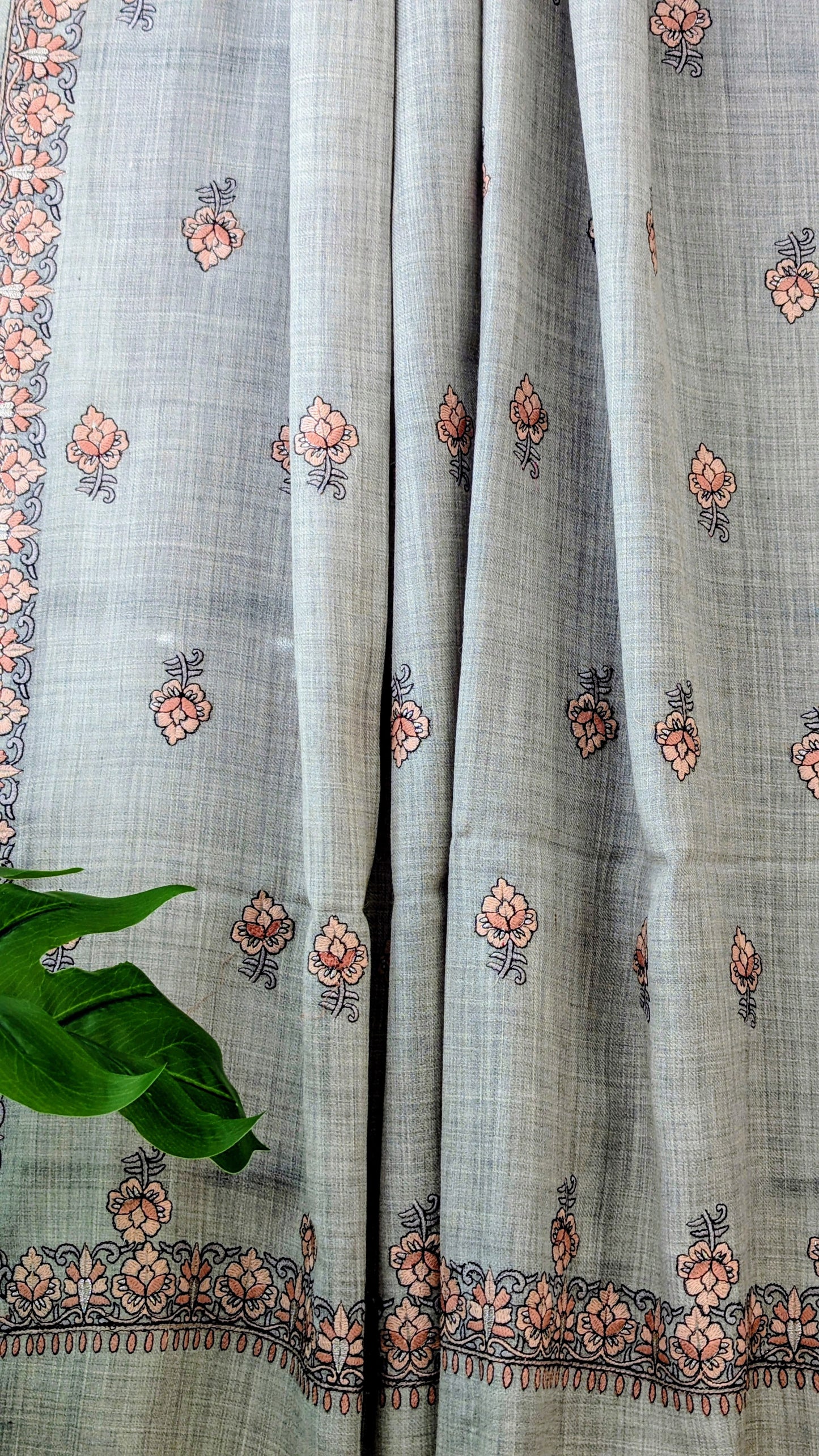 Kashmiri Embroidery Zari Shawl - Light Grey
