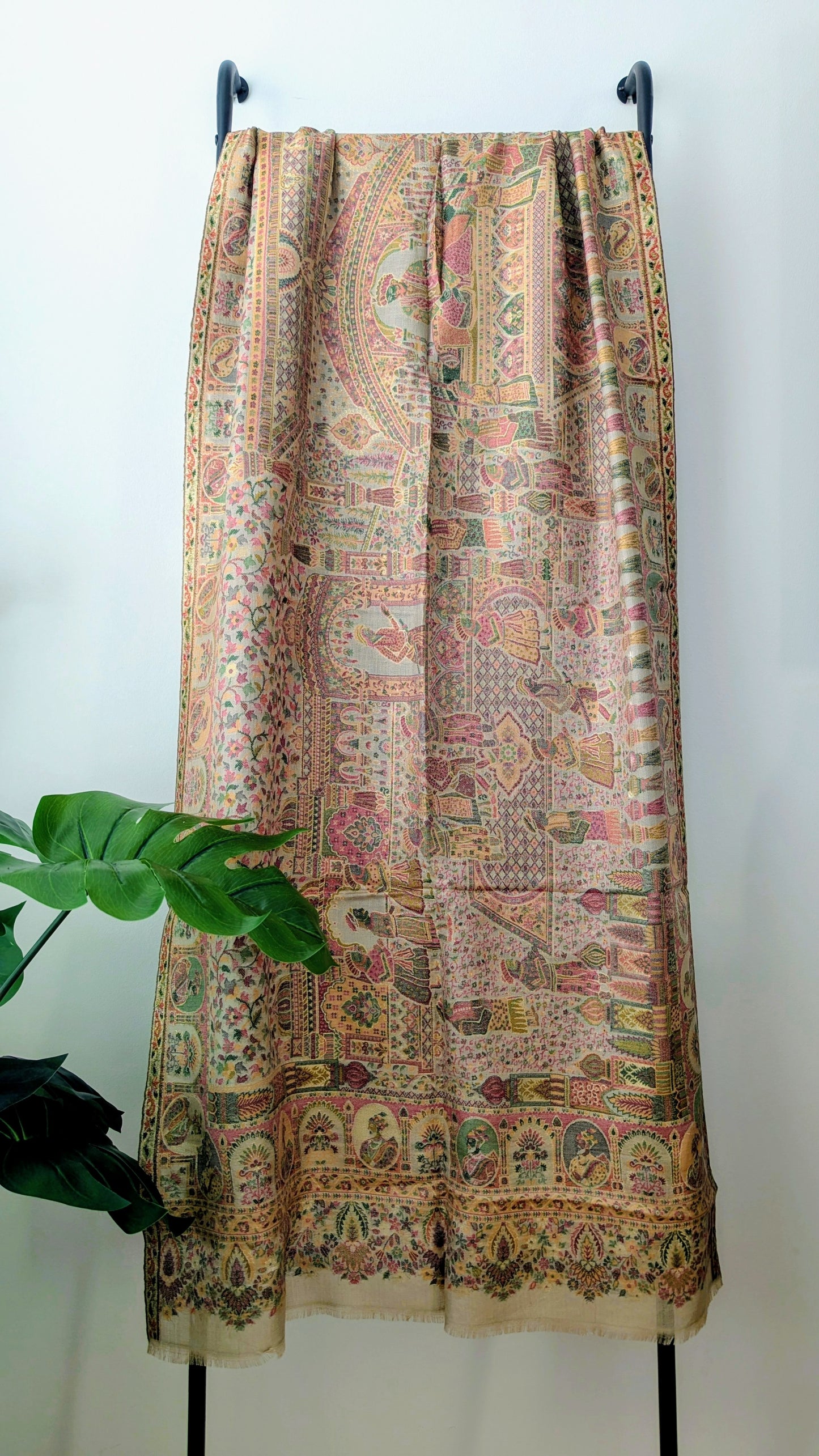 Darbar Kani Weave Zari Silk Stole - Beige