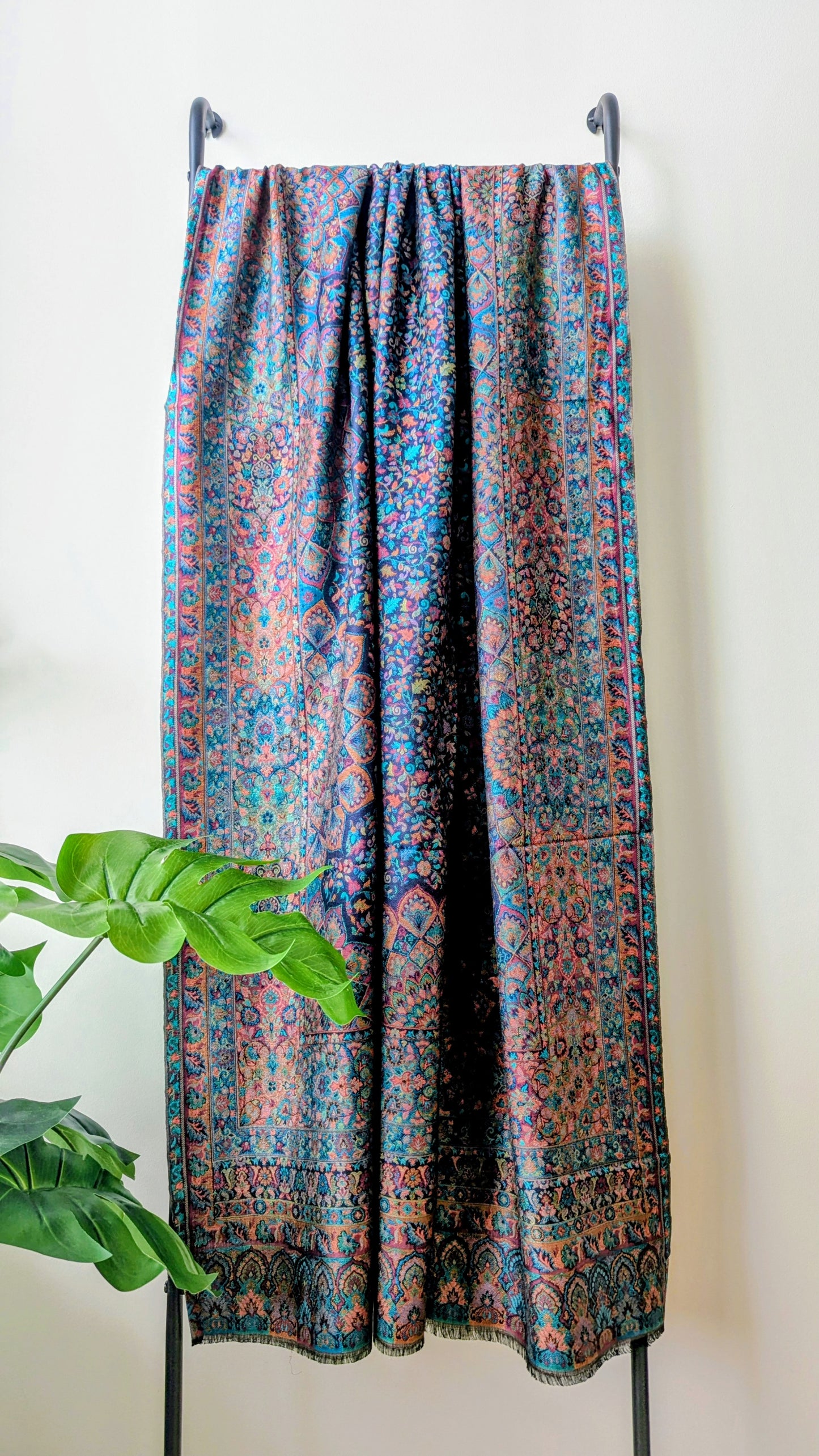Unisex Kani Weave Silk Shawl - Blue