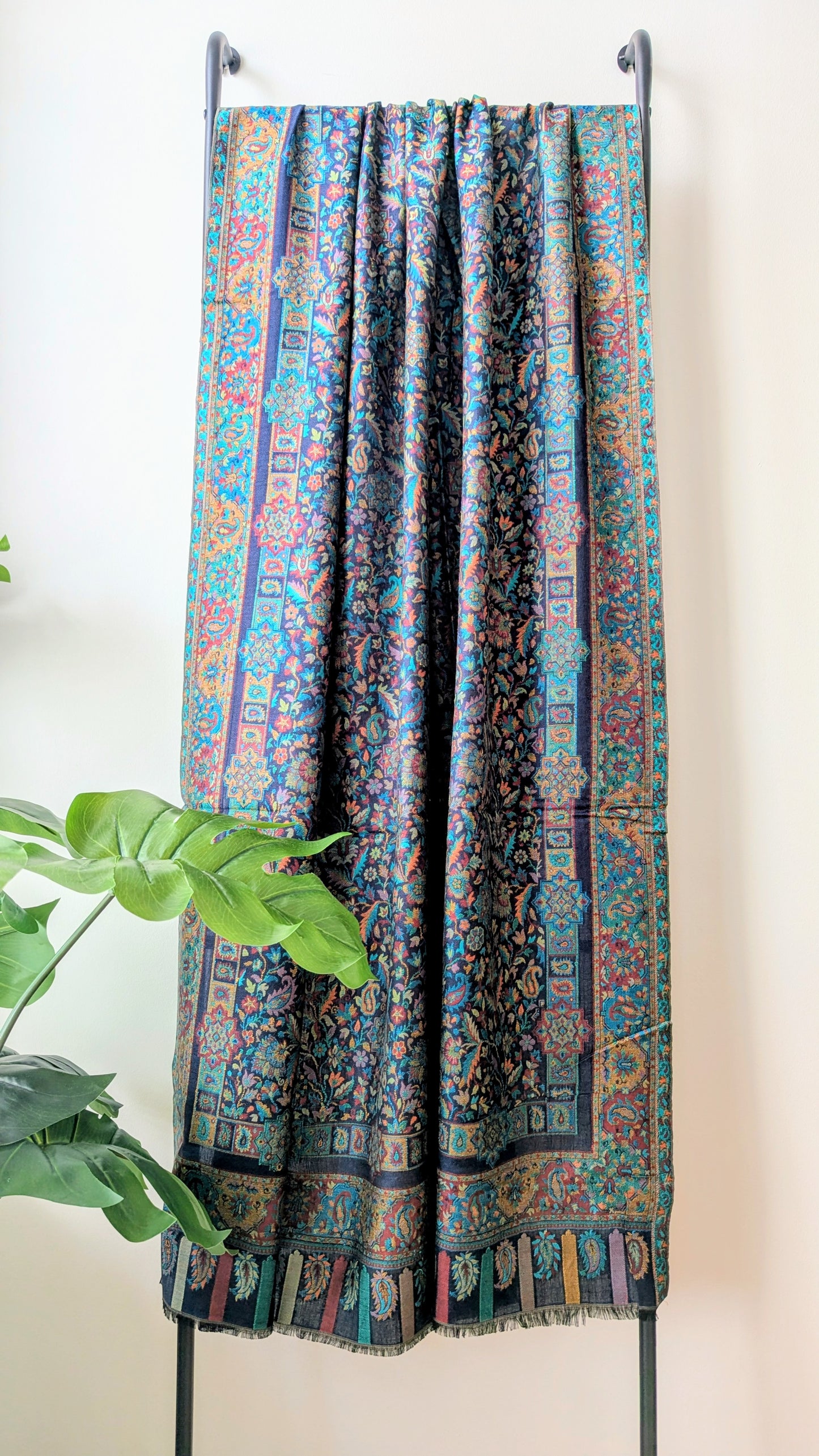 Unisex Kani Weave Silk Shawl - Blue