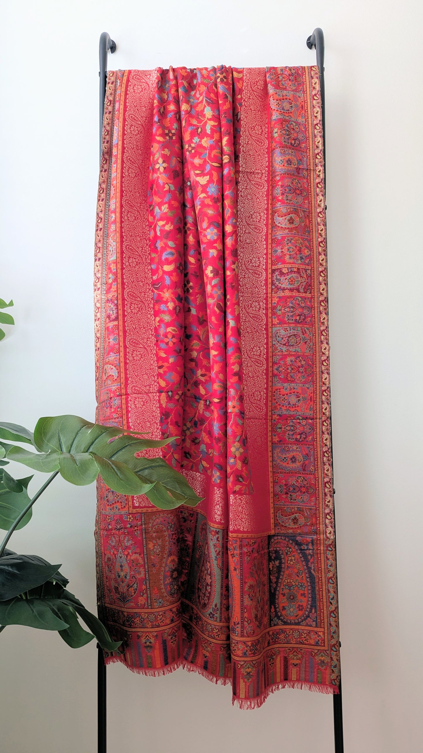 Unisex Kani Zari Shawl - Red
