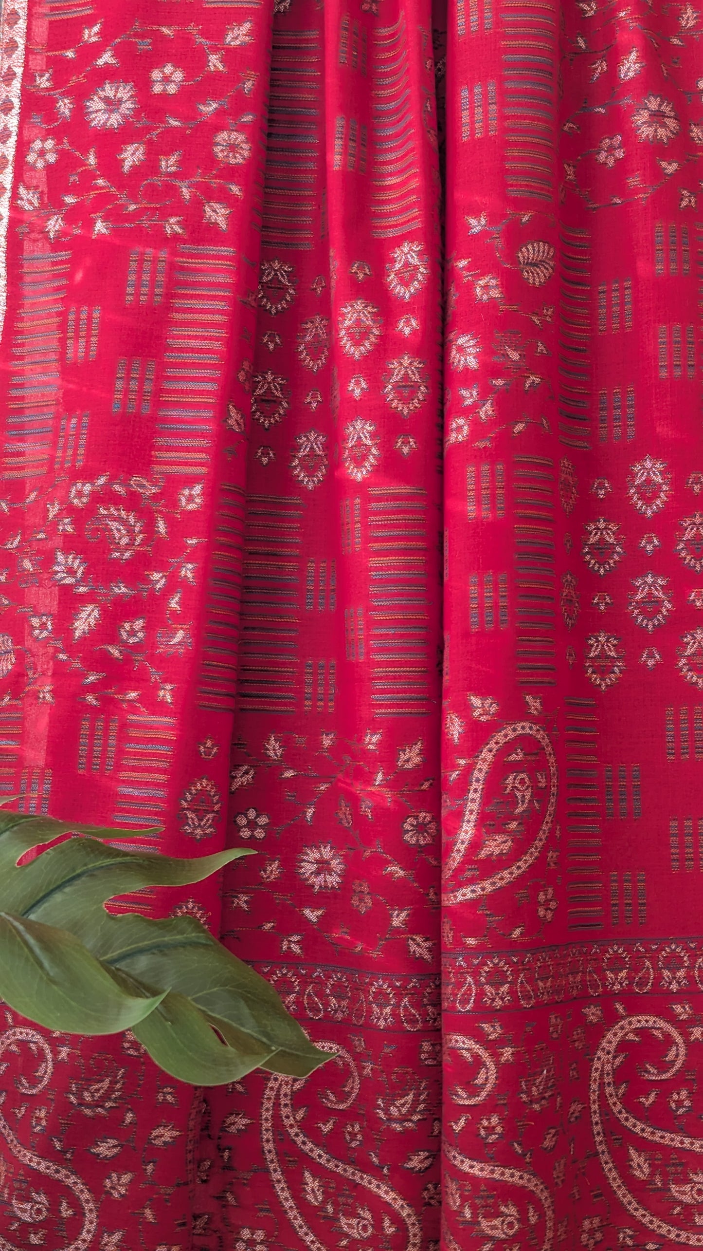 Kani Weave Zari Woolen Shawl - Red