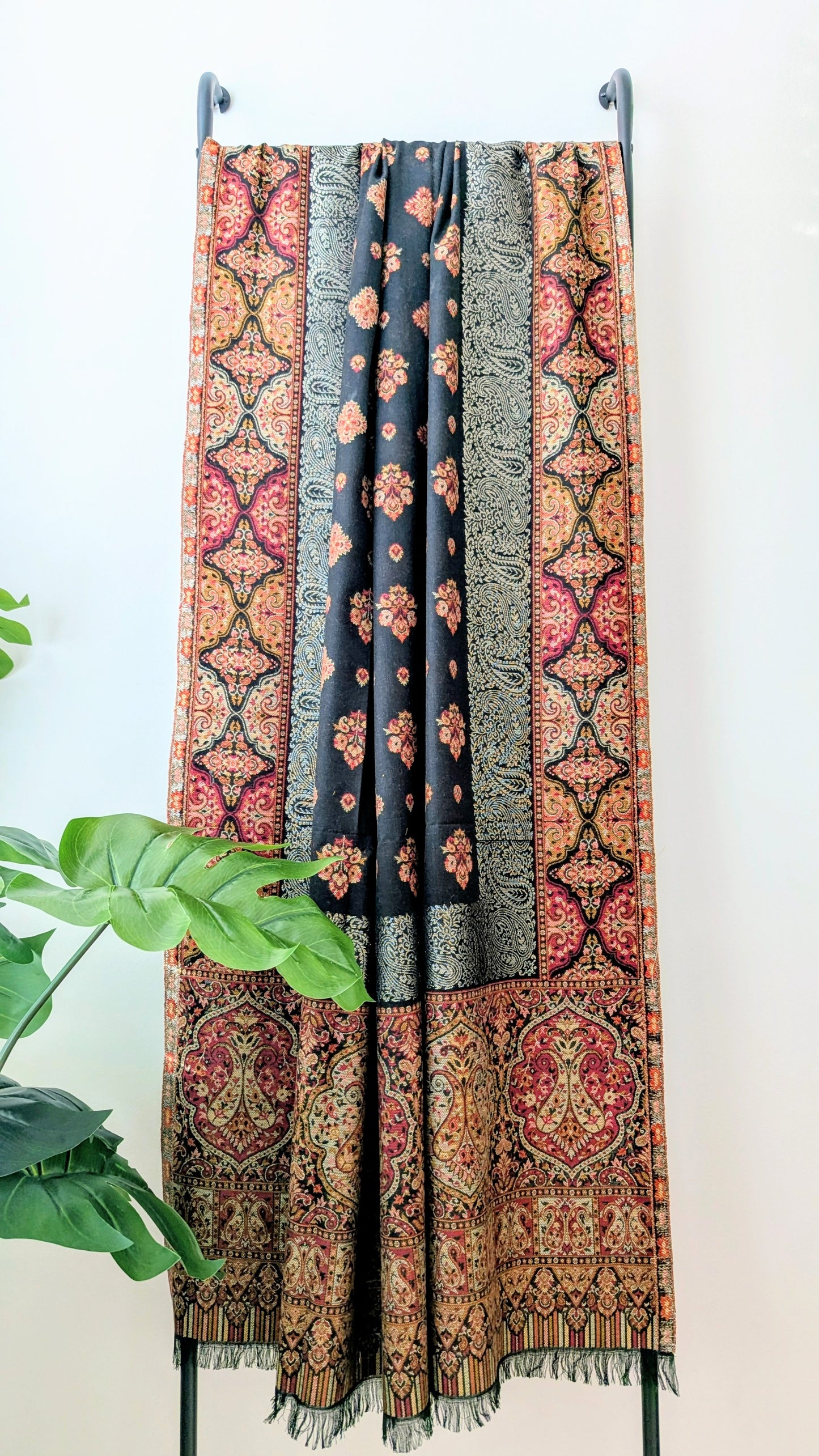 Kani Weave Zari Woolen Shawl - Black