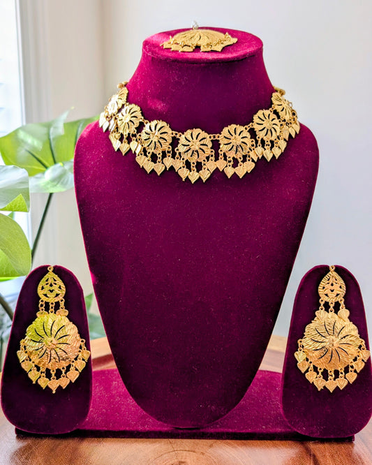 Priyal Jadau Necklace - Golden