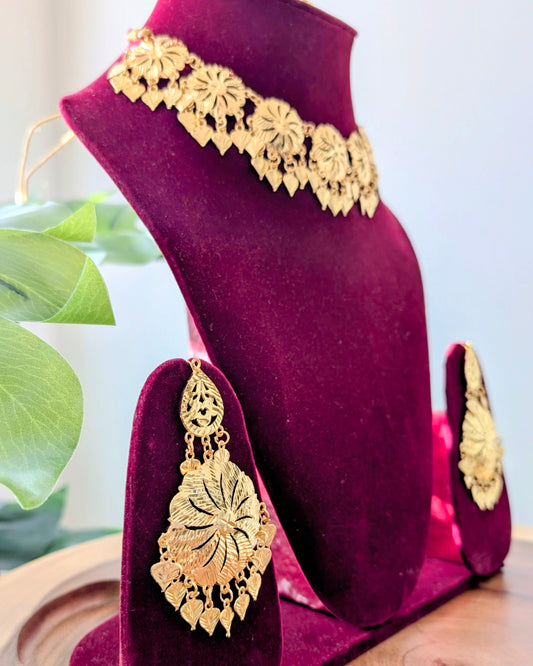 Priyal Jadau Necklace - Golden