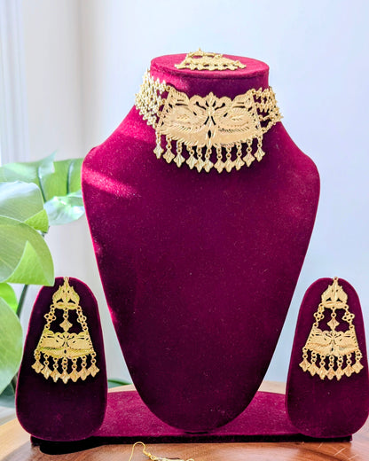 Deepti Jadau Choker Necklace - Golden