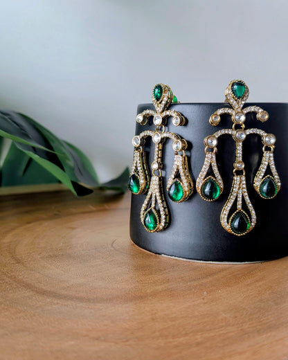 Nayra Chandelier Earrings - Green