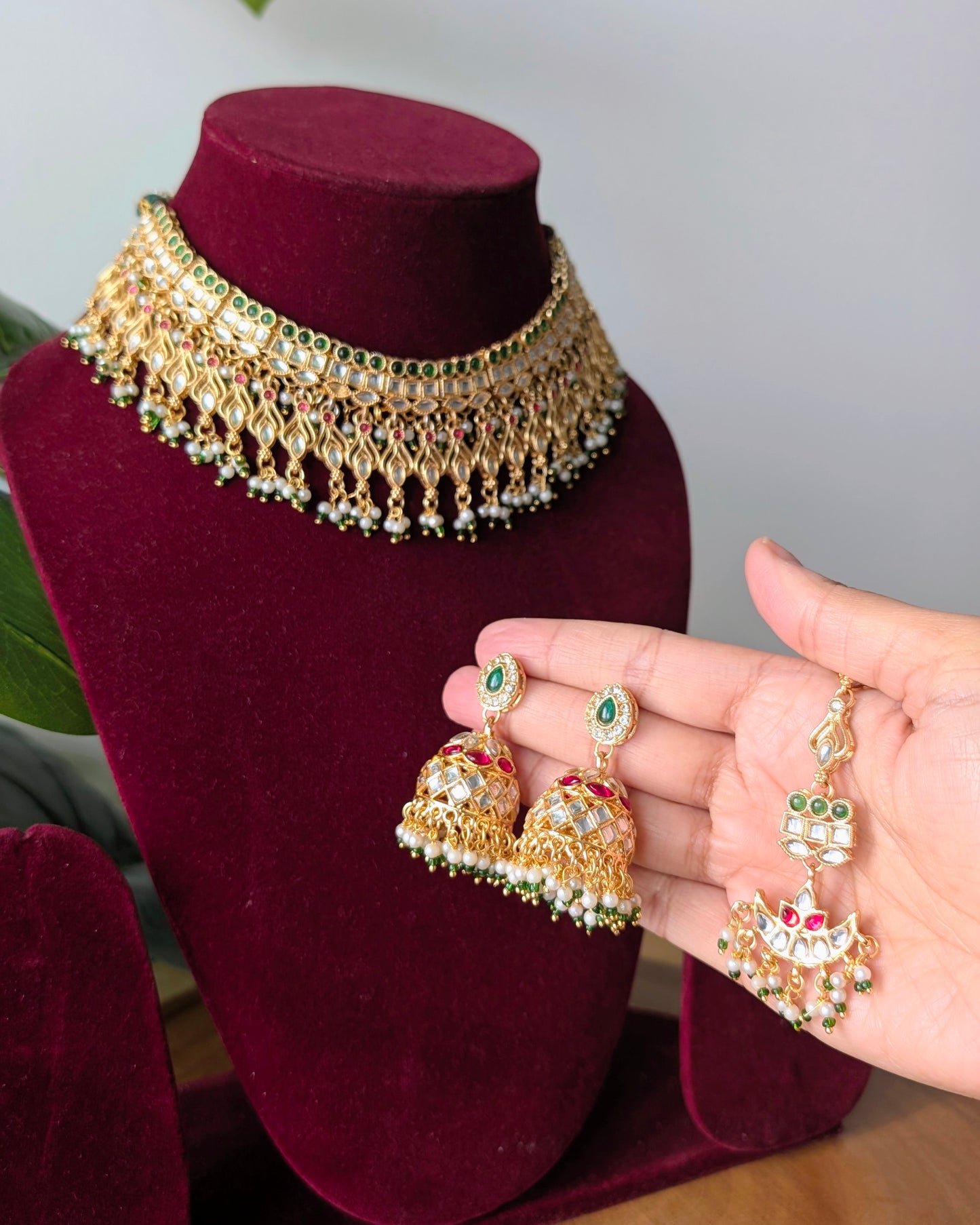 Jadau Kundan Choker Necklace - Red Green