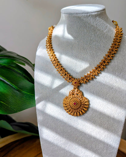 Antique Golden Necklace - Ruby