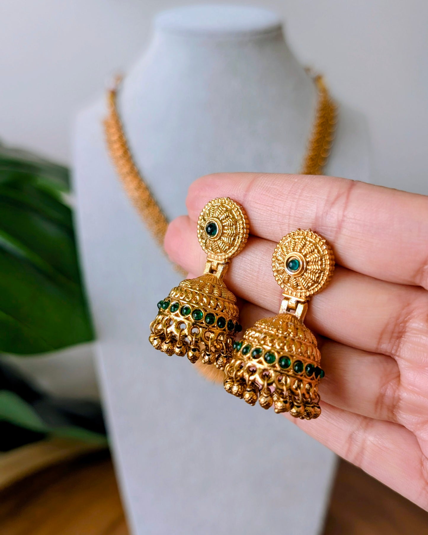 Antique Golden Necklace - Green