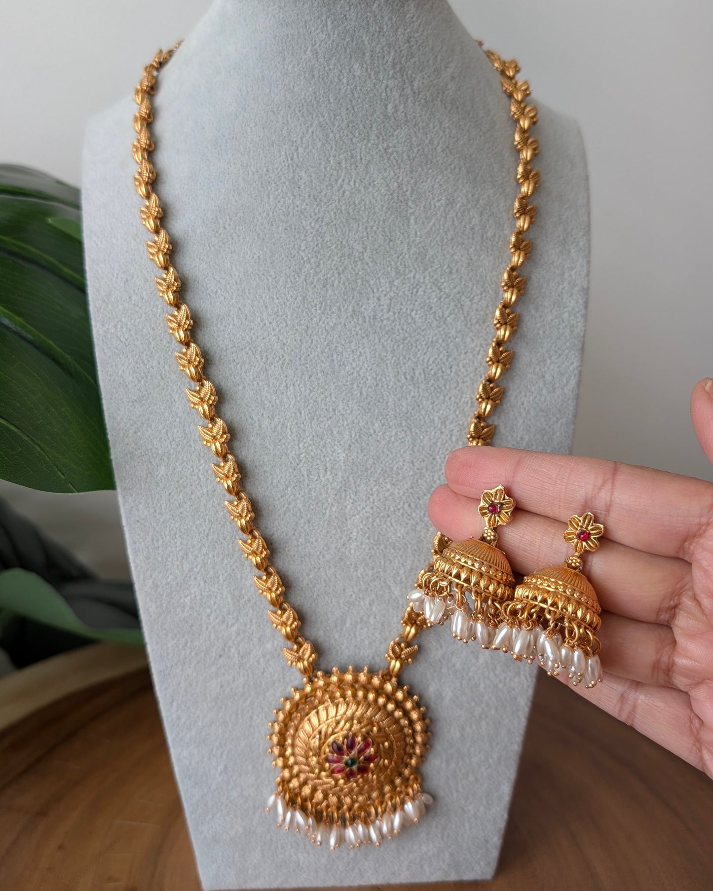 Sajni Traditional Long Golden Haram Necklace