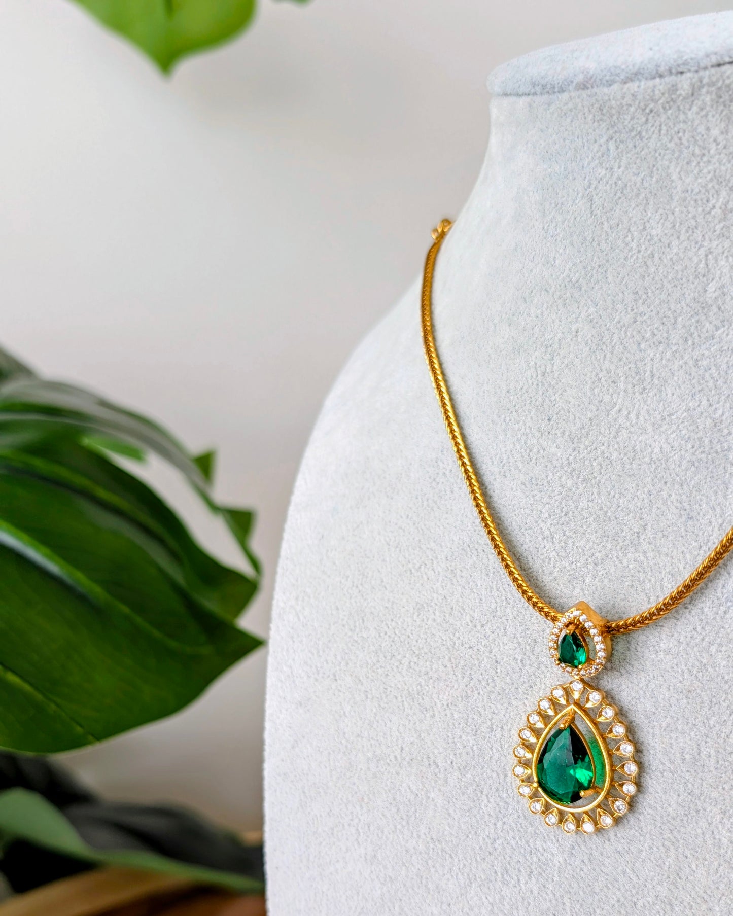 Narmeen Necklace - Green