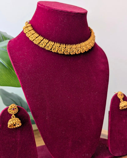 Antique Golden Choker Necklace - 2