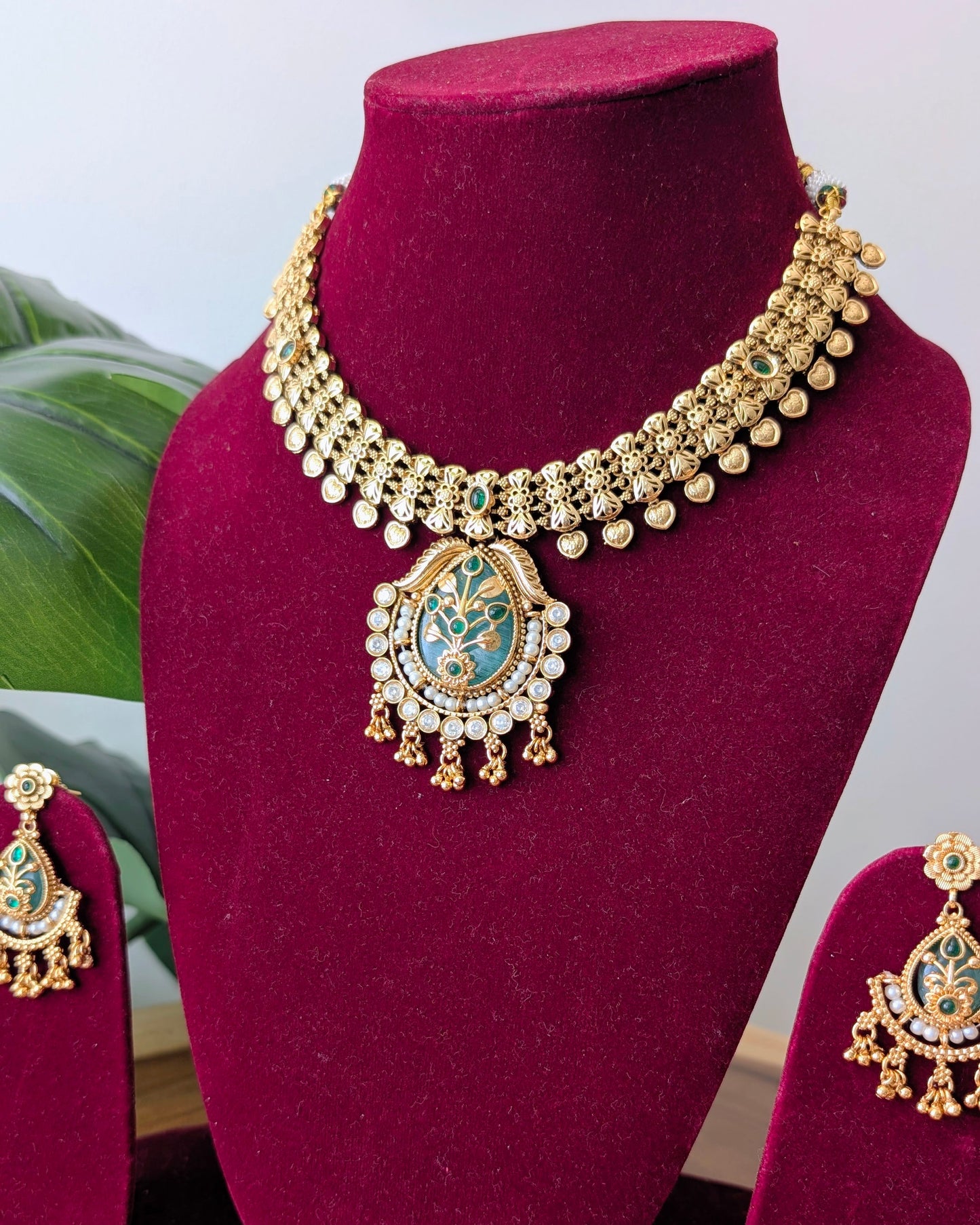 Jaya Premium Heritage Kundan Necklace