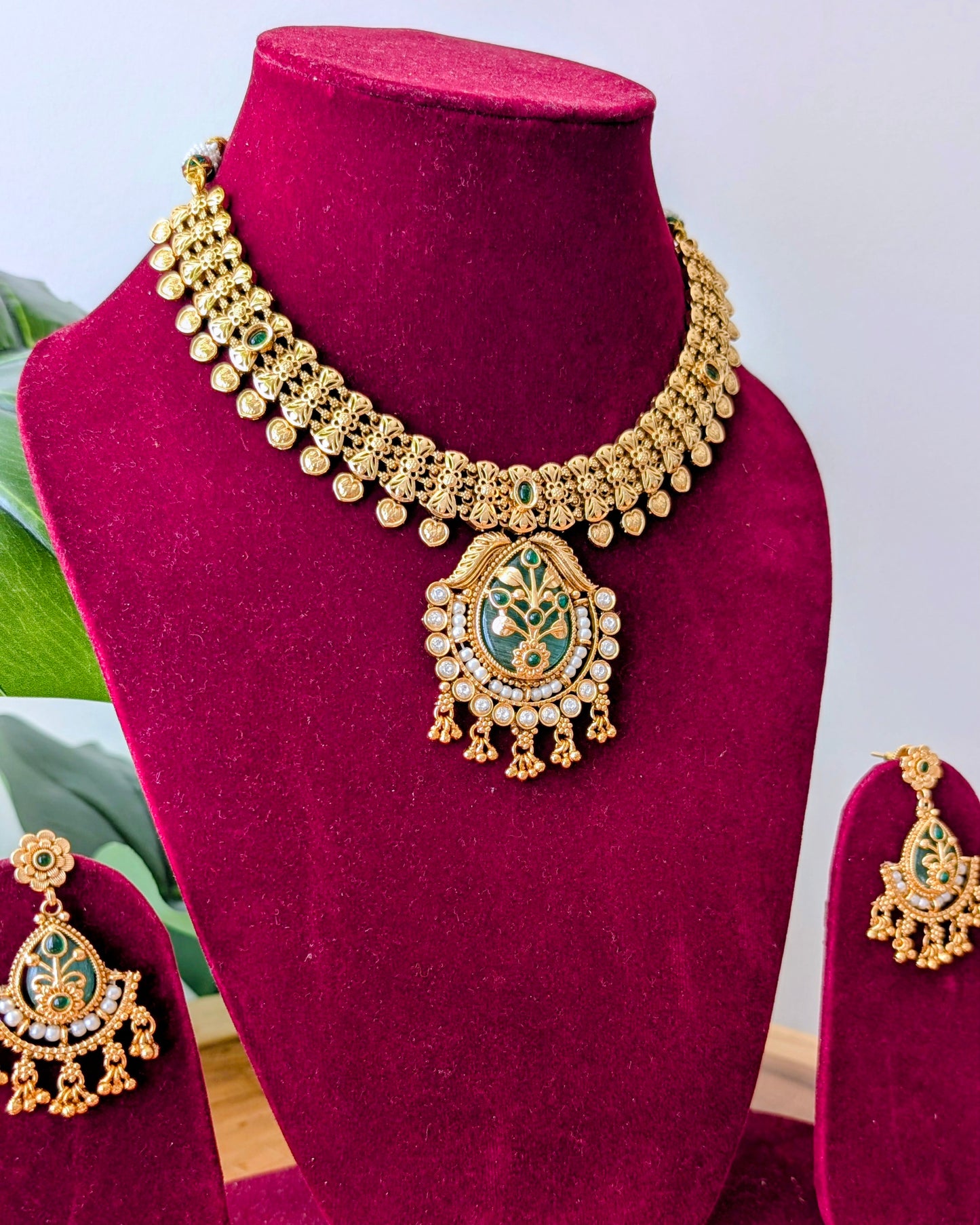 Jaya Premium Heritage Kundan Necklace