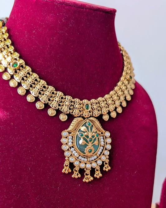 Jaya Premium Heritage Kundan Necklace