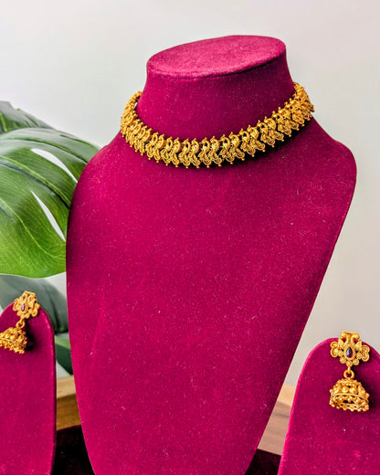 Antique Golden Choker Necklace