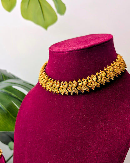 Antique Golden Choker Necklace