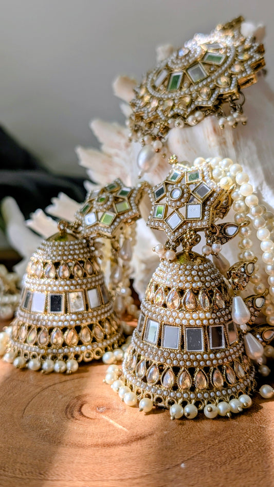 Gauri Premium Jadau Tikka Set