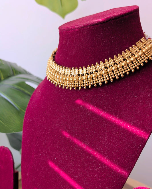 Antique Golden Choker Necklace