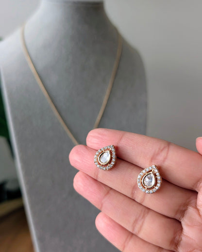Dainty Pendant Necklace Set