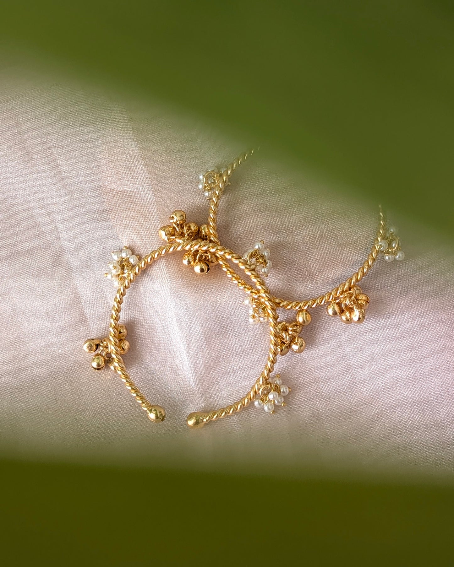 Golden Kashmiri Ghungroo Bangle Bracelet with Pearls