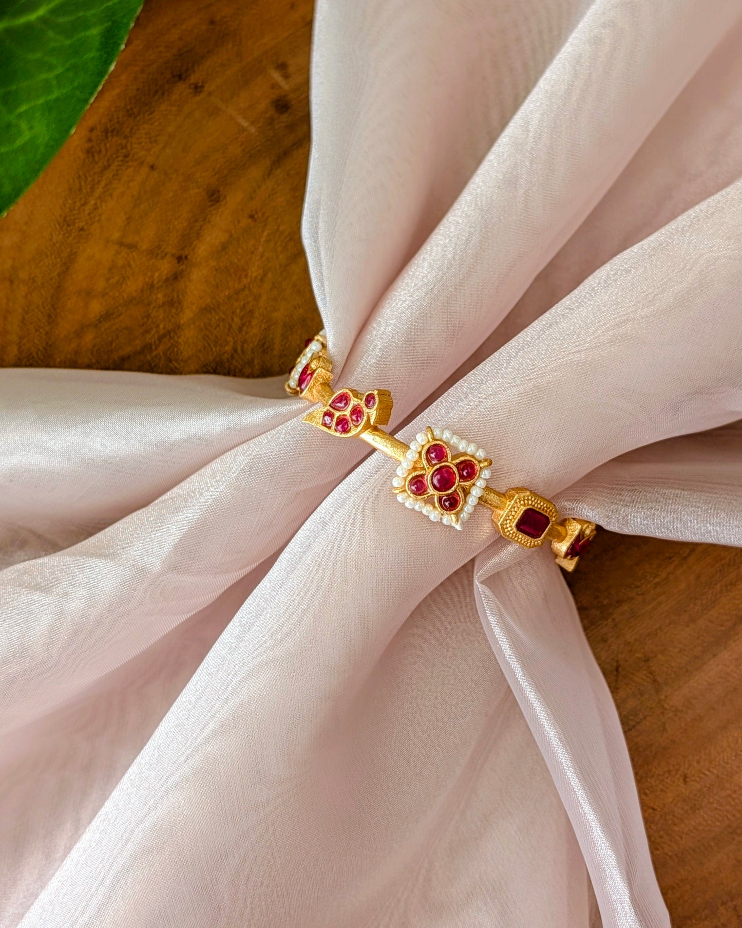 Morni Pearl Bracelet - Ruby