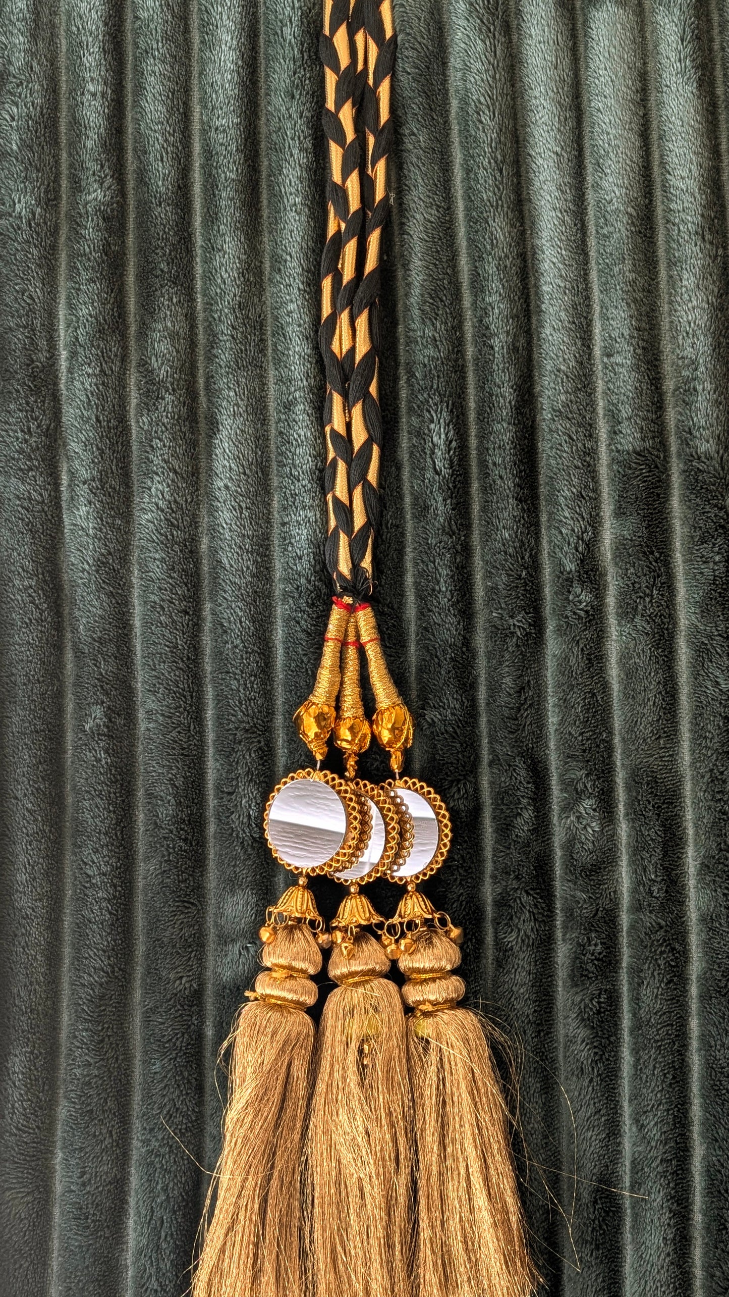 Punjabi Parandi - Golden & Mirror