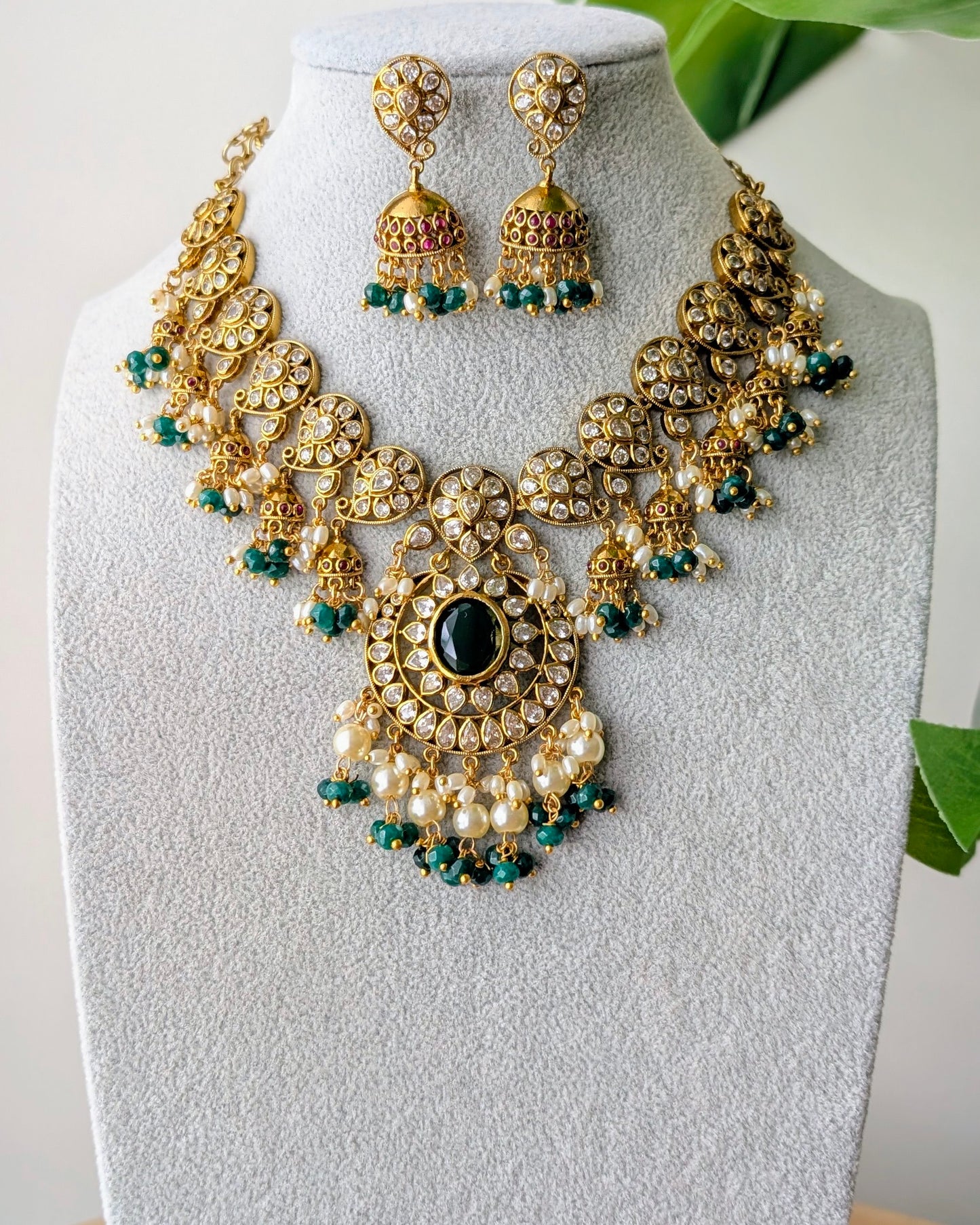 Sanya Victorian AD Necklace - Green