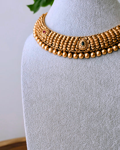 Vanya Heritage Golden Necklace