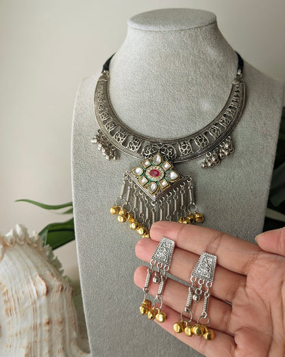 Dual Tone Oxidized Silver Hasli Kundan Ghungroo Necklace