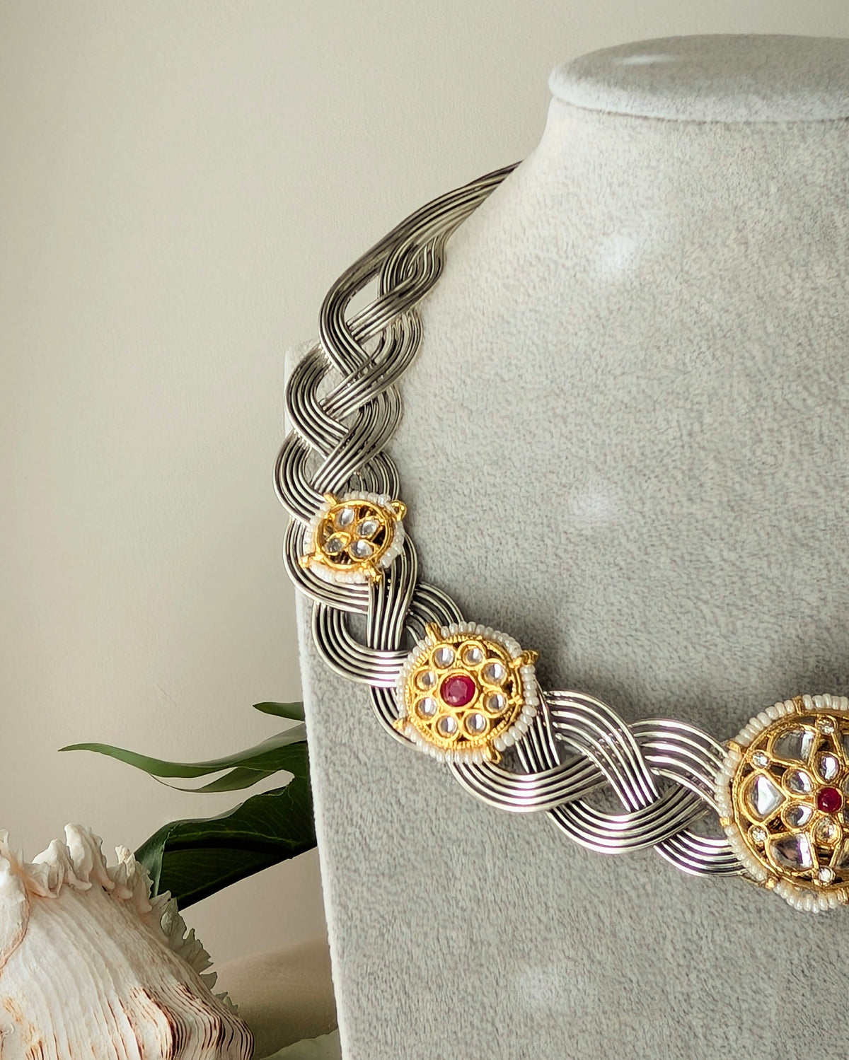 Oxidized Silver Hasli Necklace with Kundan work