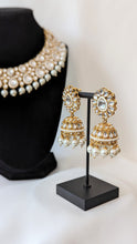 Load image into Gallery viewer, Ridhi Necklace - Pearl White
