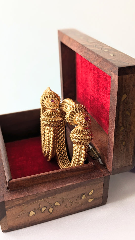 Naira Bangles
