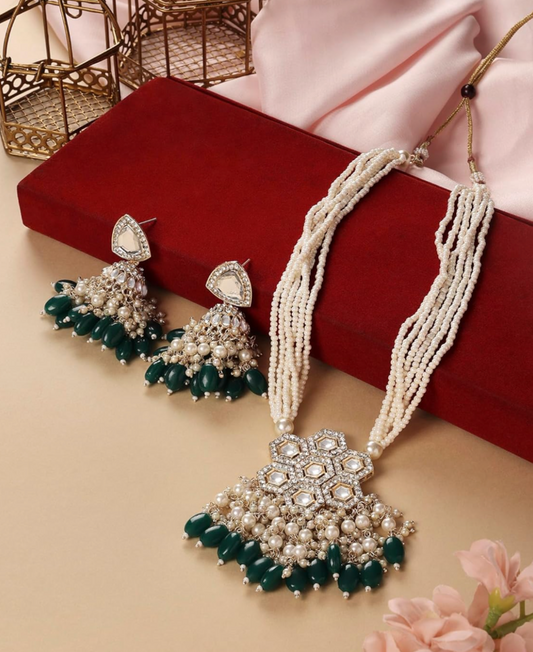 Sargun Necklace