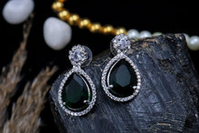 Load image into Gallery viewer, Reet AD Drop Earrings
