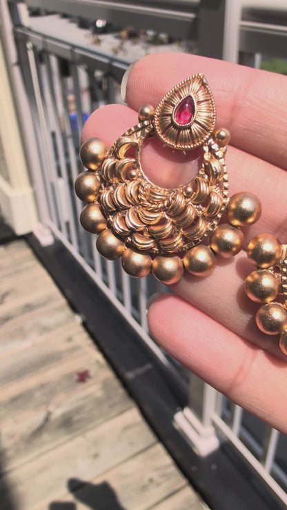 Vanya Heritage Golden Necklace