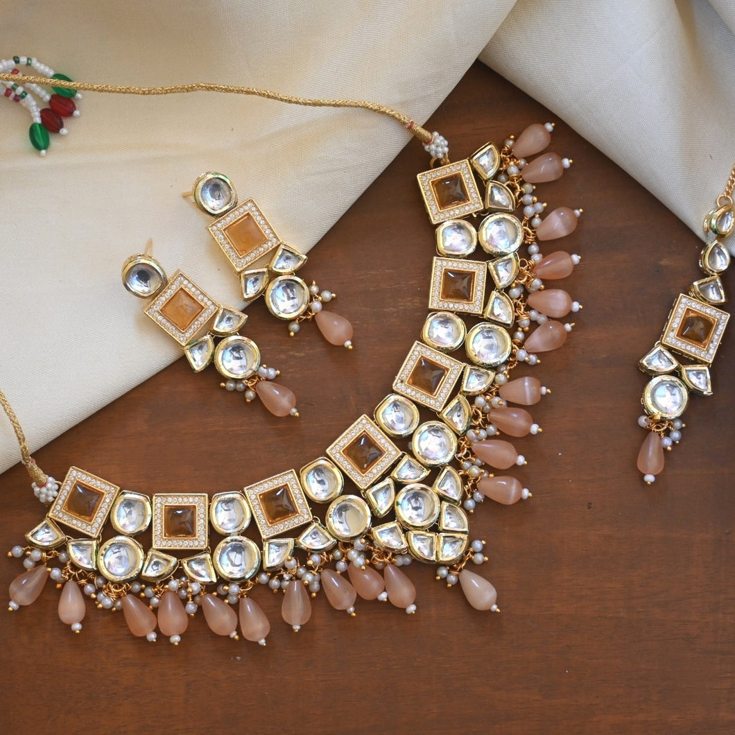 Ridhima Necklace - Peach