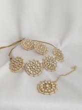 Load image into Gallery viewer, kundan jewelry, kundan earrings, kundan necklace, indian jewelry, jewelry for women, earrings, necklace
