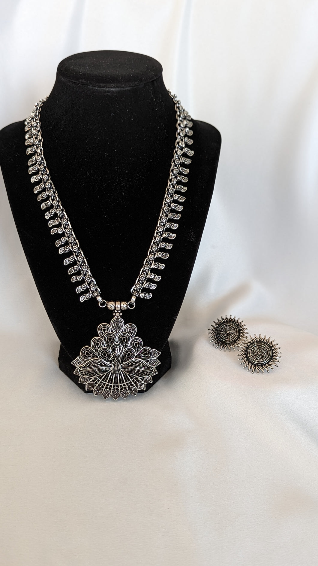 Silver Necklace Set - Peacock