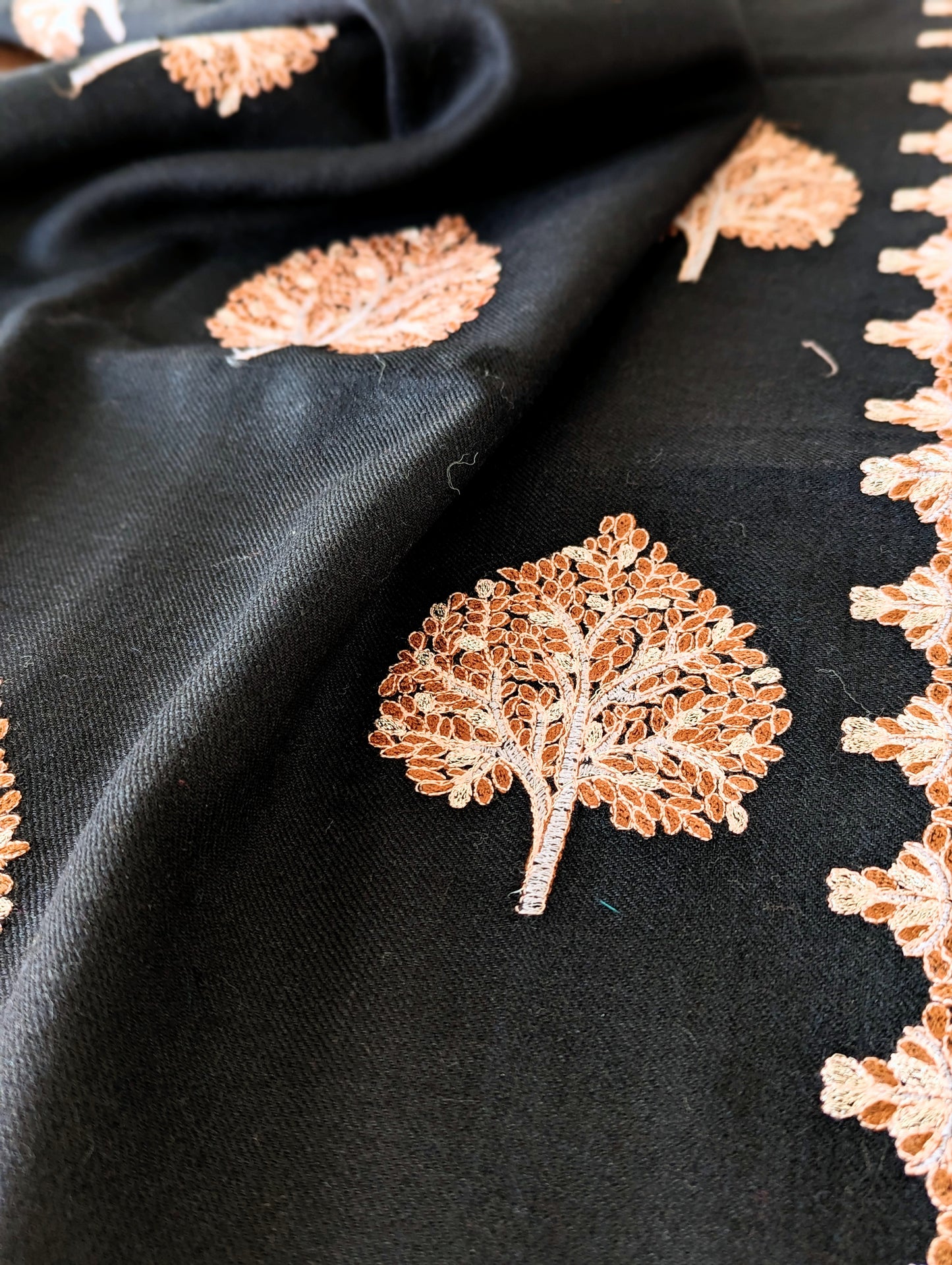 Simrat Shawl
